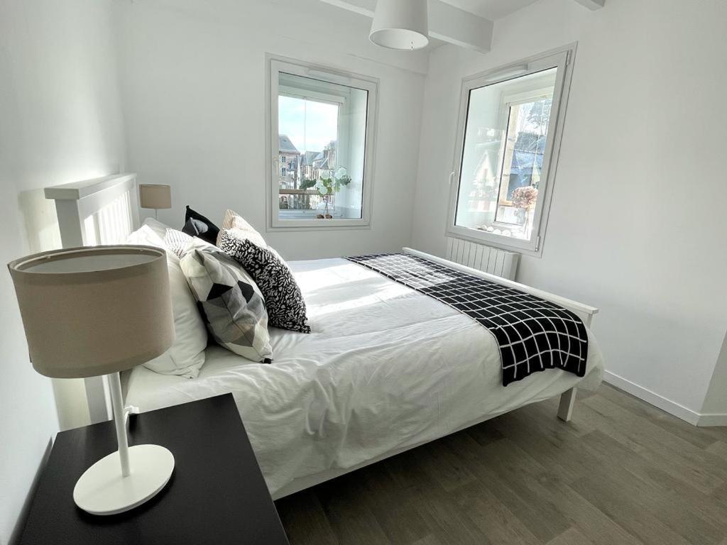 Les Appartements De Viarmes Et De Guernisac 莫尔莱 外观 照片